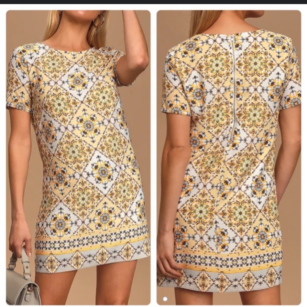 Lulu’s Lion Print Yellow Shift Dress Size Small Short Mini Floral